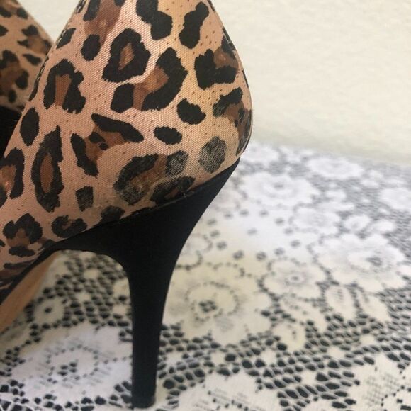Steven by Steve Madden Animal Print Heels Size 5.5 - Picture 10 of 11
